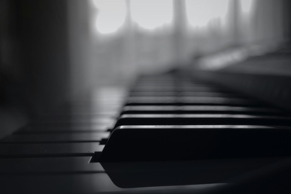 Un violino, un sogno, e un suono che nessuno sta suonando